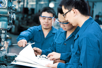 China CNPetro Hitech Co.,LTD company profile